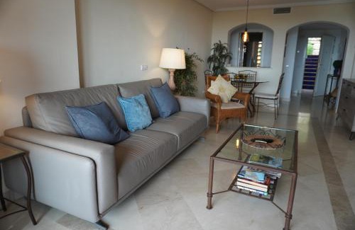 Benahavis Apartment | Vista Del Mar La Finca
