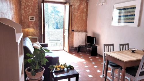 Santo Spirito Apartment | Vista su giardini storici in Oltrarno