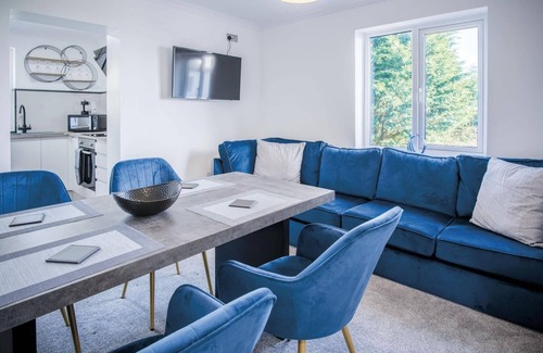 Port-Eynon Apartment | Vista Suite - 3 Bed Apartment - Ocean Breeze