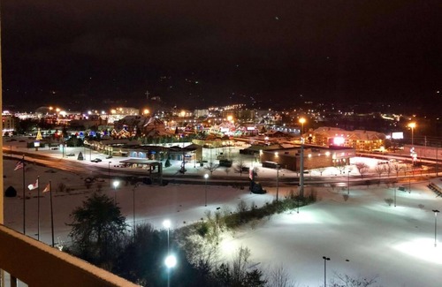 Pigeon Forge Hotel | Vista Suites of Pigeon Forge