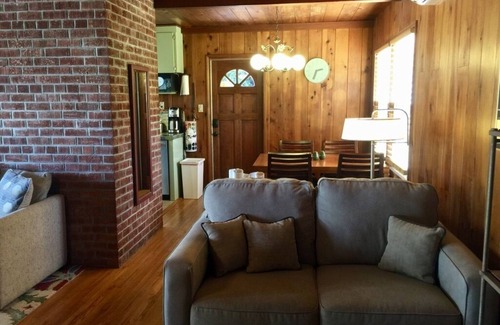 Vista House | Vista Village Retreat