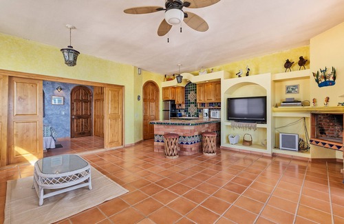 Las Conchas Apartment | Vistas de Las Olas West: Private suite for couples to enjoy the ocean view!