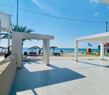 Siviri Apartment | Vit'S sea Villa