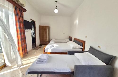 Ksamil Apartment | Vita Apartment - Spacious Garden and Balcony 5 min to Beach & Center