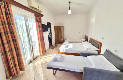 Ksamil Apartment | Vita Apartment - Spacious Garden and Balcony 5 min to Beach & Center