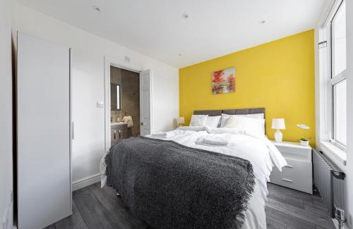 Southall Broadway Apartment | VitiLevu House