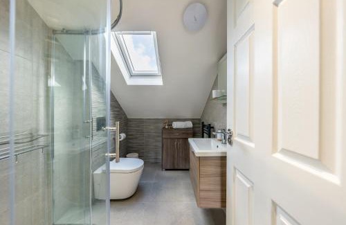 Southall Broadway Apartment | VitiLevu House