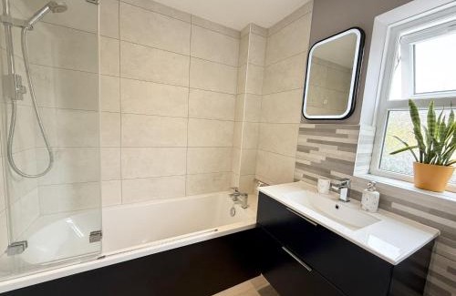 New Forest District House | Vitre Gardens