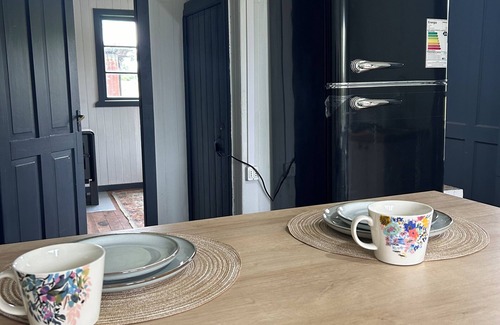 Puyehue House | Vive la naturaleza en paz en Fundo Bonanza, Puyehue. Amplia casa.