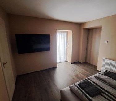 Fonyod Apartment | Vivien apartman