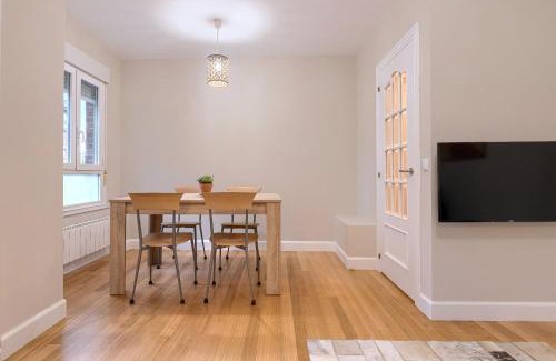 Bilbao Apartment | Vivienda turística reformada en zona residencial con garaje y wifi
