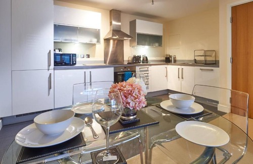 Central Milton Keynes Apartment | Vizion by ShortstayMK