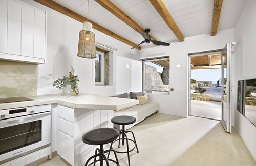 Kalafatis House | VLIA Myconian Residences