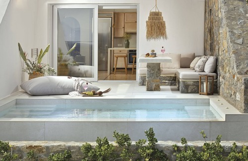 Kalafatis House | VLIA Myconian Residences