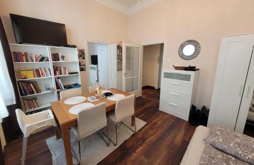 Krisztinavaros Apartment | VM56