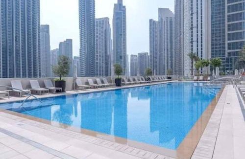 Downtown Dubai Apartment | Vogue Downtown Forte with Full Burj Khalifa View - Sheikh Mohammed bin Rashid Boulevard in Downtown Dubai, Three Bedroom Apartment with Kids Room and Balcony, Access to All Amenities - Walkable to Dubai Mall and Burj Khalifa