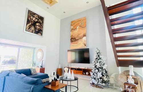 Lomas de Cocoyoc House | Volcanes