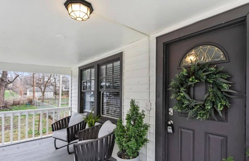 Kansas City Apartment | VOLKER 41: 2bd/1ba