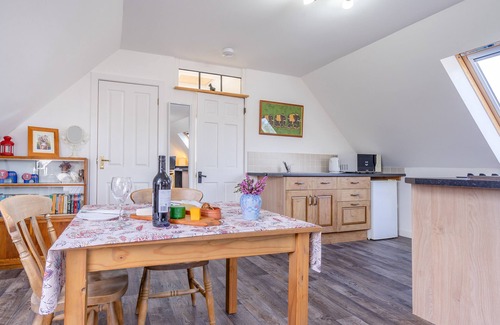 Perth House | Vorlich - One Bedroom House, Sleeps 2