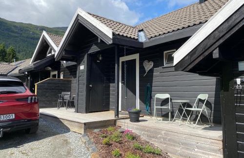 Skulestad House | Voss - Flott hytte i Bavallen
