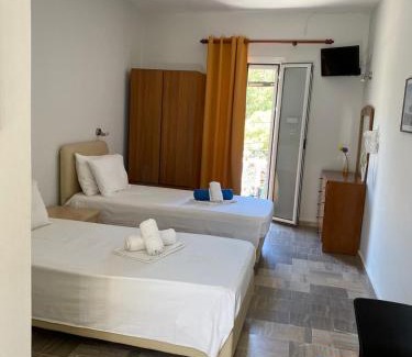 Panormos Apartment | Voula Ilias Studios