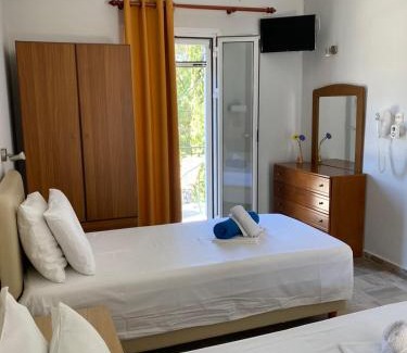 Panormos Apartment | Voula Ilias Studios