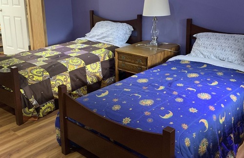 Faraday House | Vrbo Property