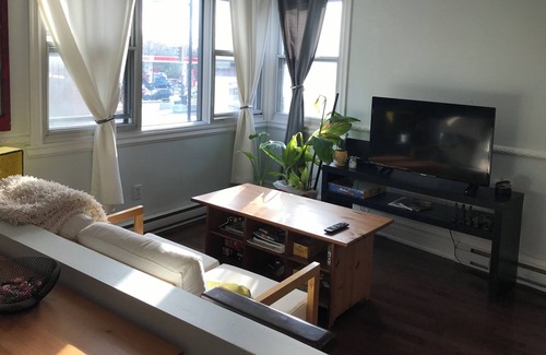 Rosemont-La Petite-Patrie Apartment | Vrbo Property