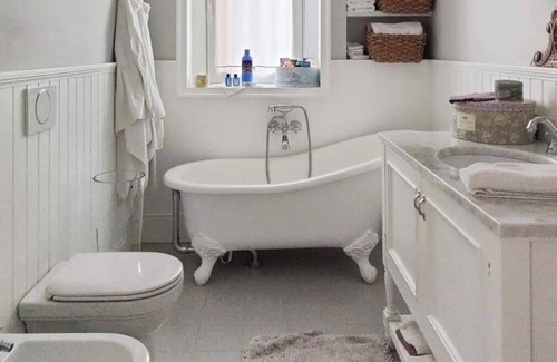 Gallaratese Apartment | Vrbo Property