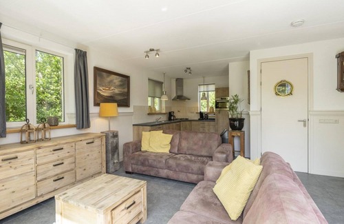 De Koog House | Vrijstaand 6 Pers. Vakantiehuis op Loopafstand van het Strand van Badplaats De Koog!