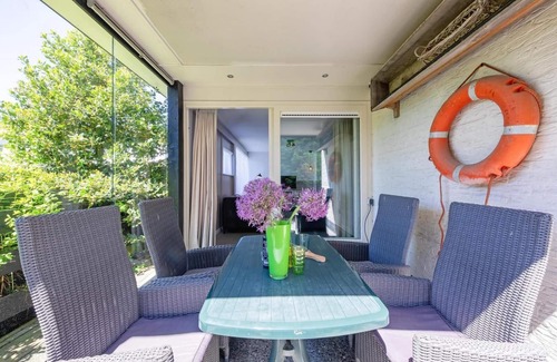 De Koog House | Vrijstaand 8 Pers. Vakantiehuis op Loopafstand van het Strand van Badplaats De Koog!