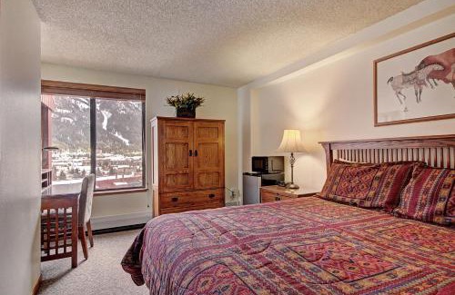Copper Mountain Village Hotel | Vs641H Village Square Hotel Room