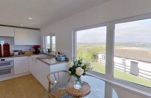 Hayle Ski Chalet | Vu an Tecca enjoys spectacular sea views and is newly refurbished.
