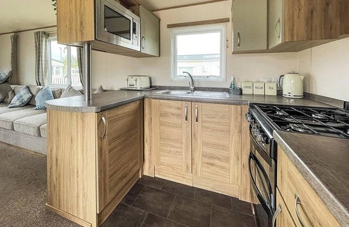 Tattershall Cottage | Vue Du Ciel - UK49027