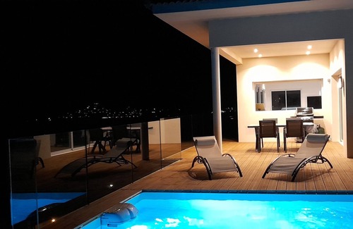 Villanova House | Vue mer Exceptionnelle, Piscine, Jacuzzi, Proche D'ajaccio