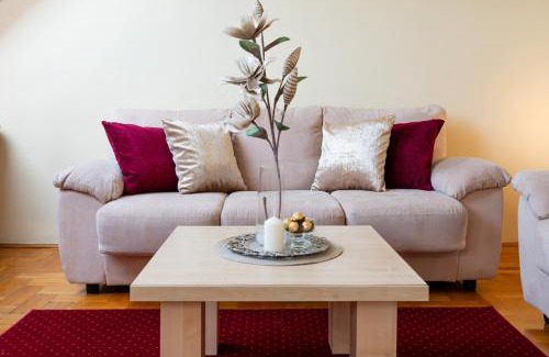 Vukov Spomenik Apartment | Vukov Park apartments