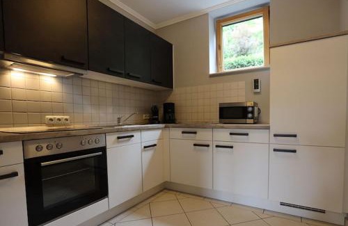 Boverath Apartment | Vulkaneifel Garden Retreat, cleaning included