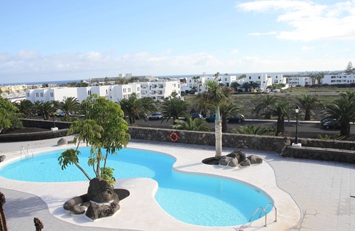 Costa Teguise Apartment | VV 3530009659 Spacious 2 Bed Apartment.AirCon, WiFi with two separate terraces