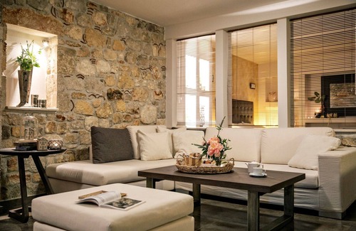 Nea Skioni Villa | (w) Halkidiki Blue Villa with Guest Studio | Kassandra