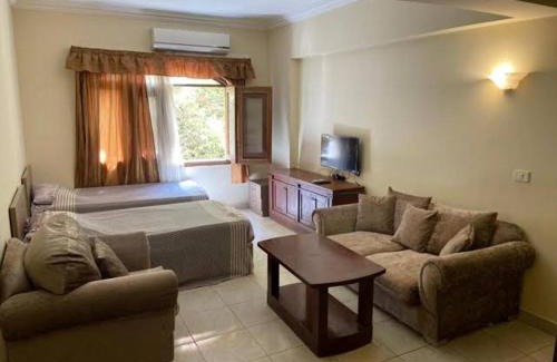 Sakkala Hotel | Wadee hous