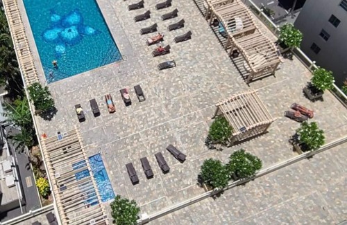 Waikiki Condo | Waikiki clean studio apartment, 7 minute walk to a beach, next to Ala Way Canal,
