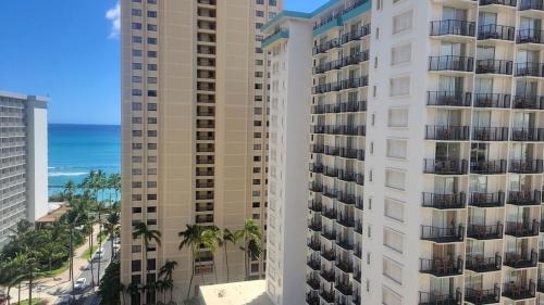 Waikiki Apartment | Waikiki Condo 2 Bedrooms 2 Bathrooms with 1 free parking space