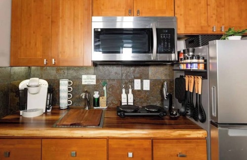 Kamuela House | Waimea Honu Cottage- Cozy & Relaxingnn