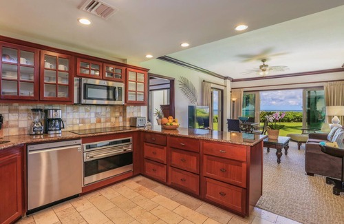 Wailua Condo | Waipouli Beach Resort Exquisite Oceanfront! Ground Level AC Pool