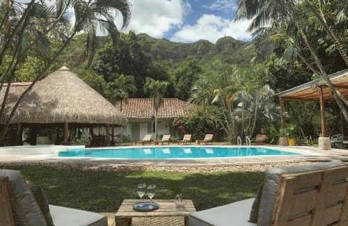 Honda Hotel | Waka Hotel Rural