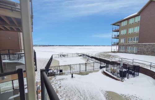 Arnolds Park Apartment | Wake on the Lake at Bridges Bay
