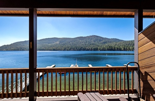 Truckee Condo | Wake Up Lakefront on Donner and Enjoy Coffee with a View!