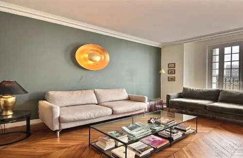 Montparnasse Apartment | WAKE UP TO THE BELLS OF THE CHURCH NOTRE-DAME DES CHAMPS IN ST GERMAIN