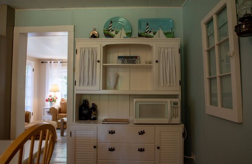 Pentwater Cottage | Wakeman Cottage