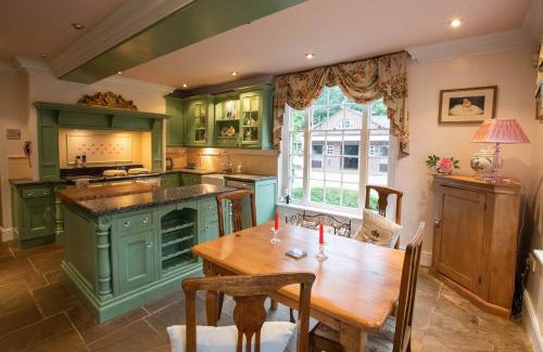 Scunthorpe House | Walcot Hall